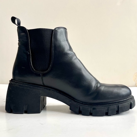 Steve Madden Shoes - Steve Madden Howler Boot in Black Sz 7.5M
